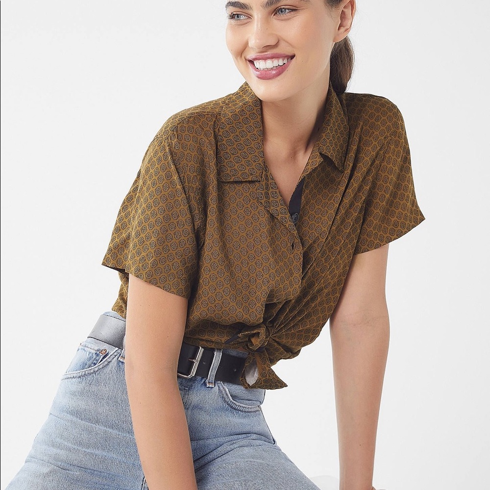 UO Dolores printed top